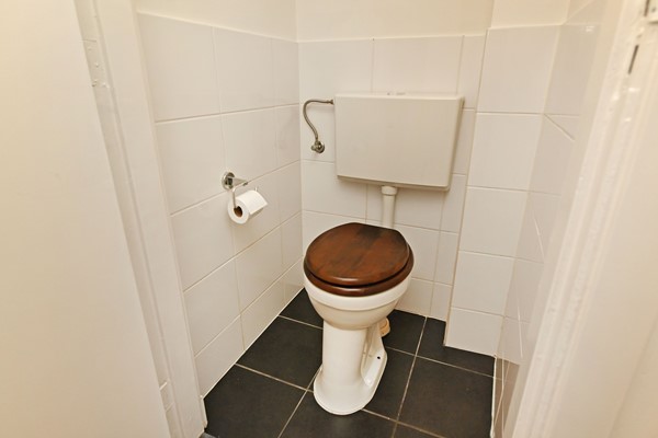 Medium property photo - Velpsestraat 211, 2573 SK Den Haag